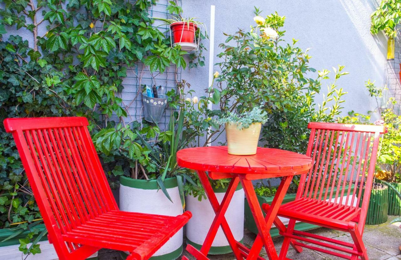 Yellow Lily Mostar Apartman Exterior foto